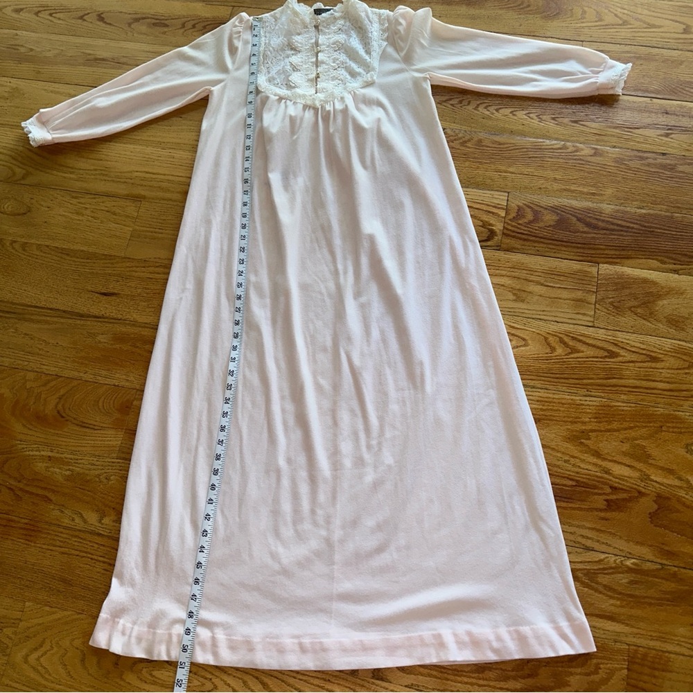 Vintage Chisthian Dior Lingerie with Lace Trim Light Pink Size Small - Picture 9 of 16